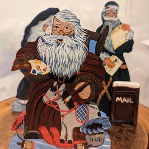 Wooden Santa Set of 3 Vintage look w/screw in stands